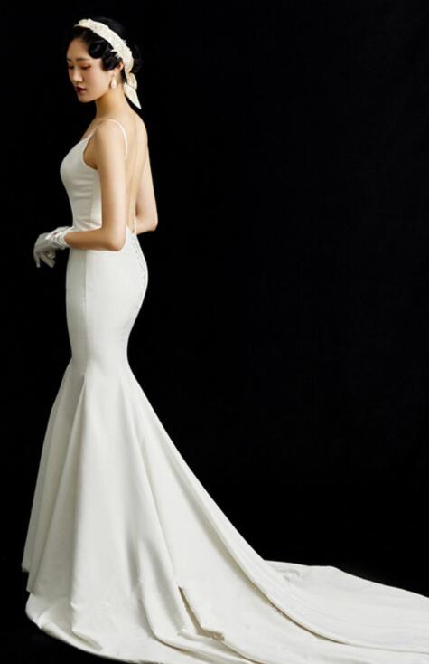 Light wedding dress with halter belt showing slim fish tail simple Hepburn travel photo lightweight 2022 bride's new welcome white dress C