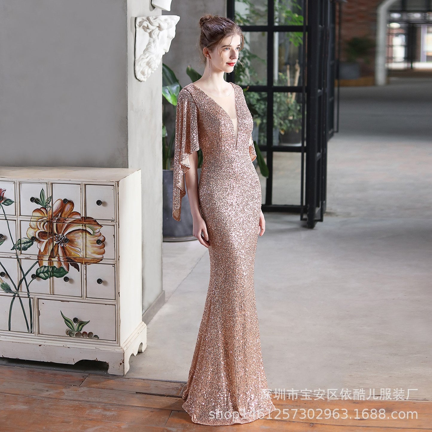 Shiny Evening Dress for Women Banquet Temperament High-End Affordable Luxury Niche High-Grade Sequined French Annual Meeting Host