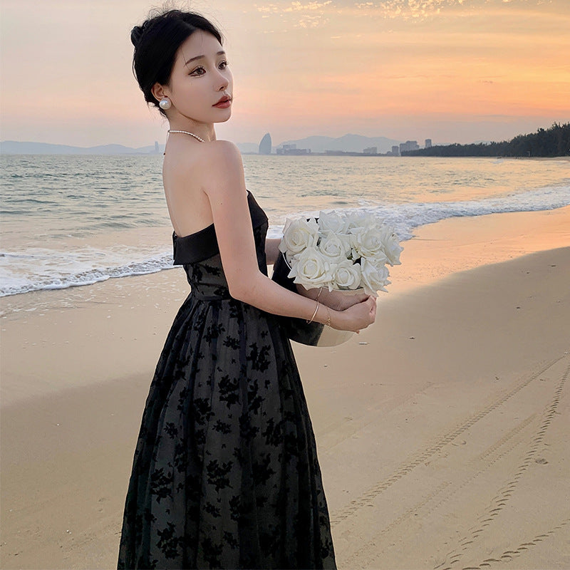 2024 Summer New French Retro Hepburn Style Tube Top Evening Party Dress Dress Sense of Atmosphere Seaside Vacation Skirt