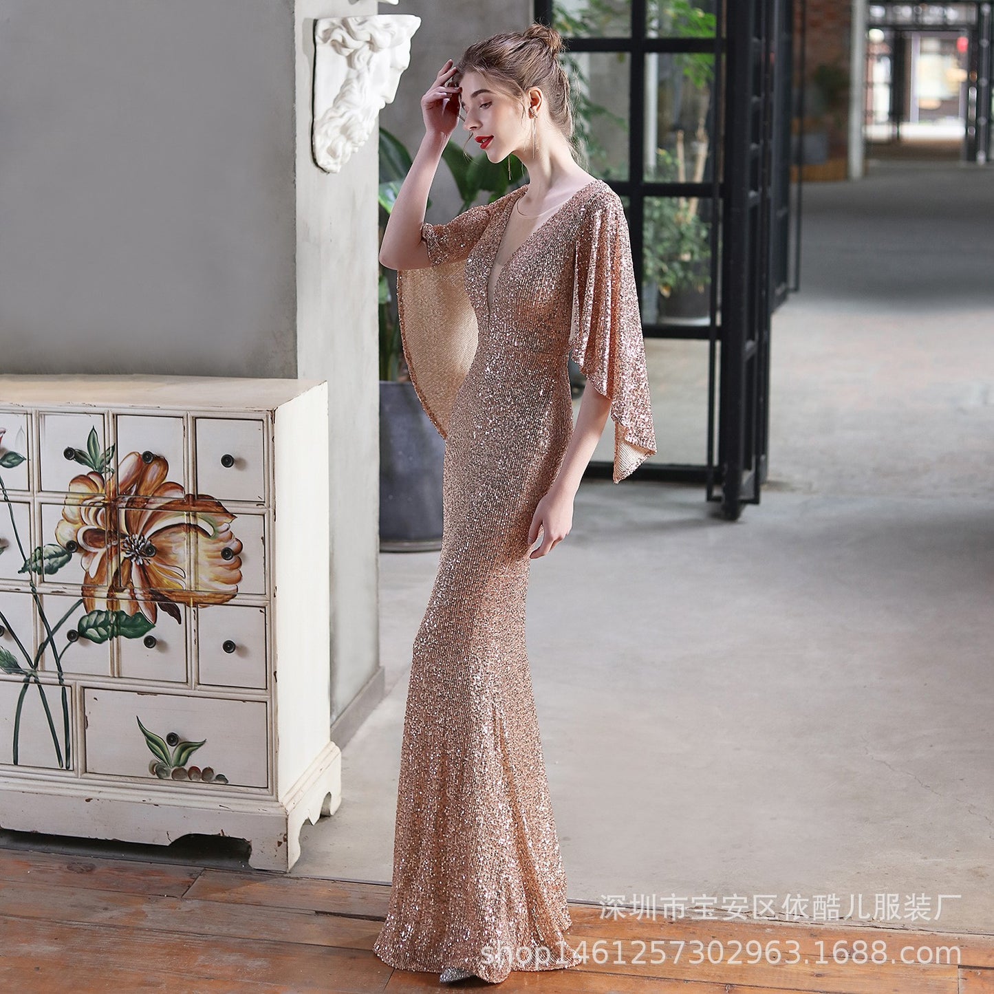 Shiny Evening Dress for Women Banquet Temperament High-End Affordable Luxury Niche High-Grade Sequined French Annual Meeting Host