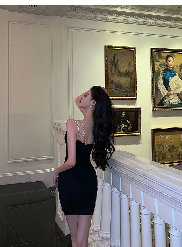 Sexy Irregular Spaghetti-Strap Dress Women's Spring and Summer French Pure Hot Girl Temperament Waist-Controlled Banquet Dress Black Dress