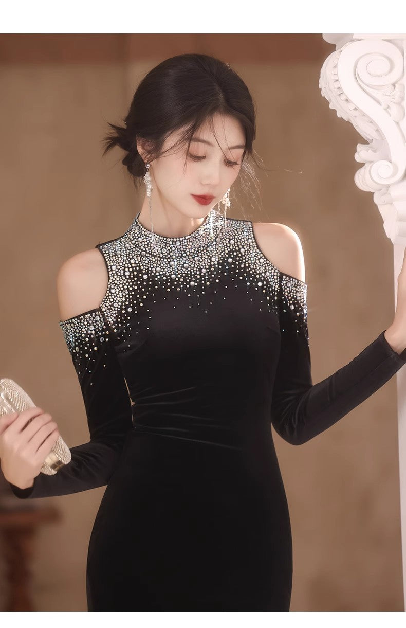 Factory in Stock Wholesale New Elegant and Beautiful off-Shoulder Long Sleeve Banquet Host Black Mermaid Evening Dress for Women