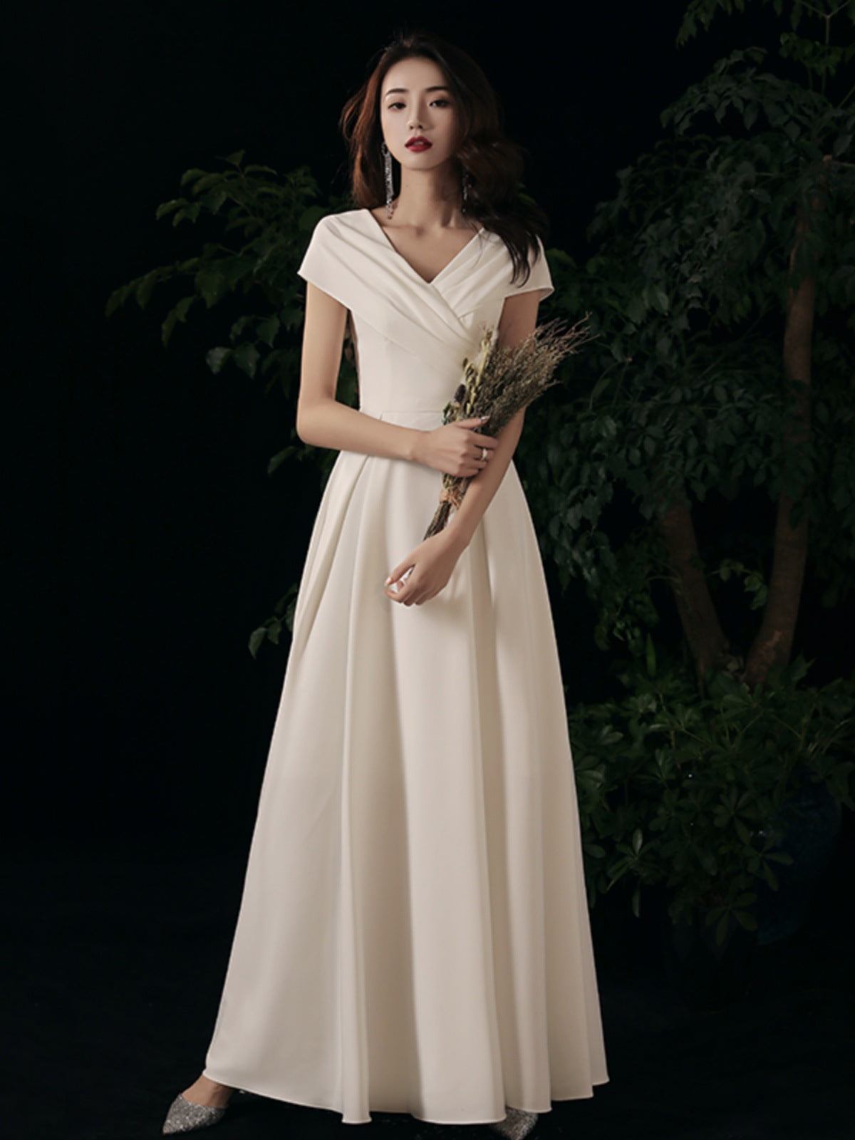 White Elegant Socialite Little Evening Dress Dress Female Registration Certificate Daily Style Birthday Banquet French Dress