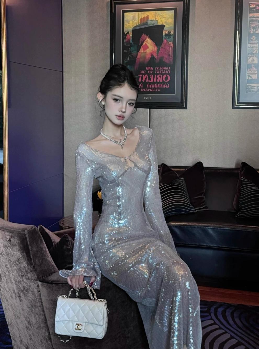 European and American Style Hollow Design Sense Sequins Dress 2024 Spring and Autumn New High Sense Niche Socialite French Sexy