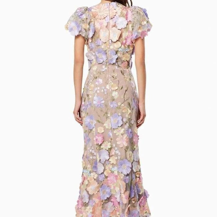 Spring 2024 Cross-Border New Arrival Light Luxury round Neck Embroidered Three-Dimensional Flower Puff Sleeve Mid-Length Dress Hip Skirt