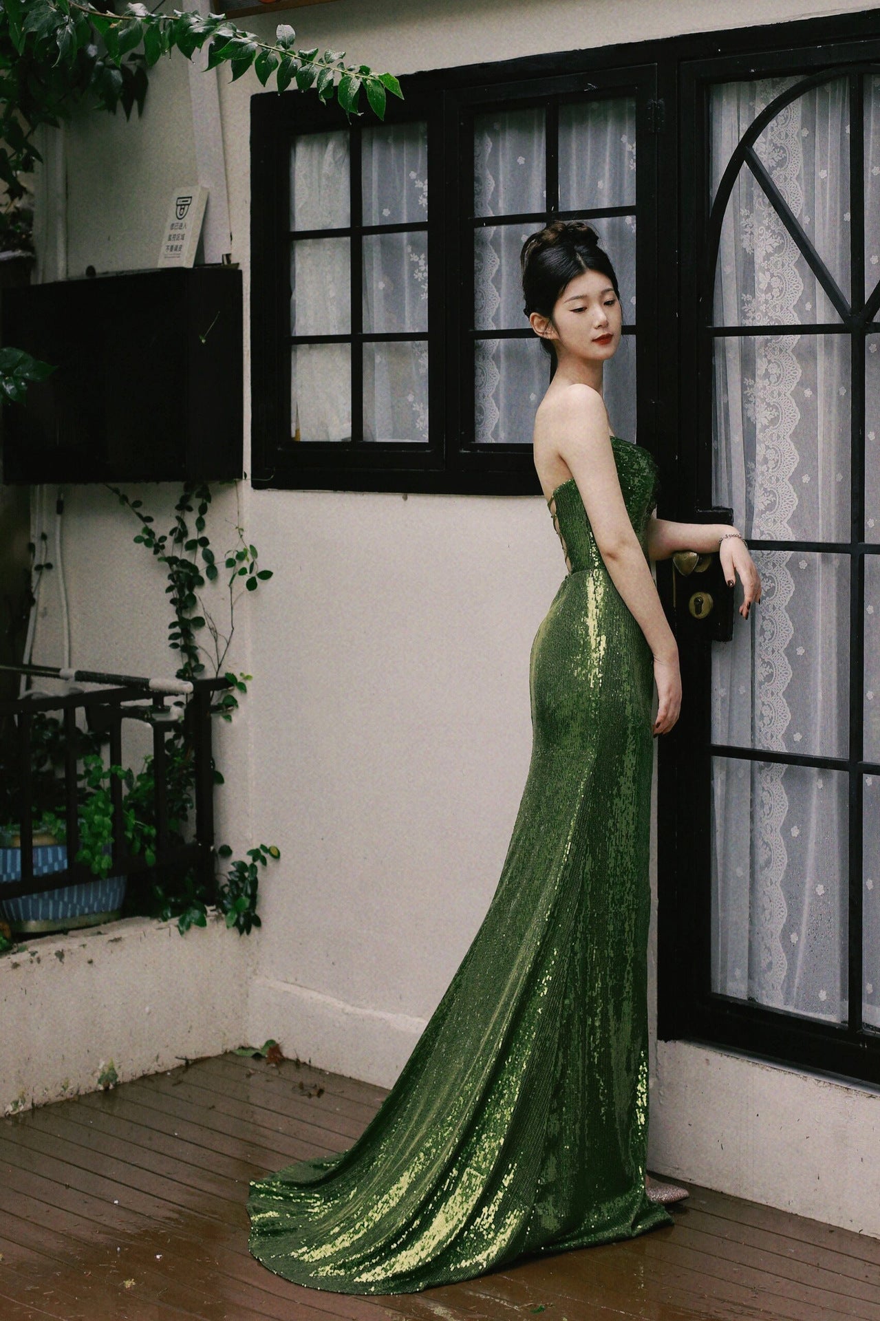 New Chinese Style Green Sequined Morning Gowns Evening Dress 2024 New Bridal Toast Dress Tube Top Birthday Trailing Little Dress