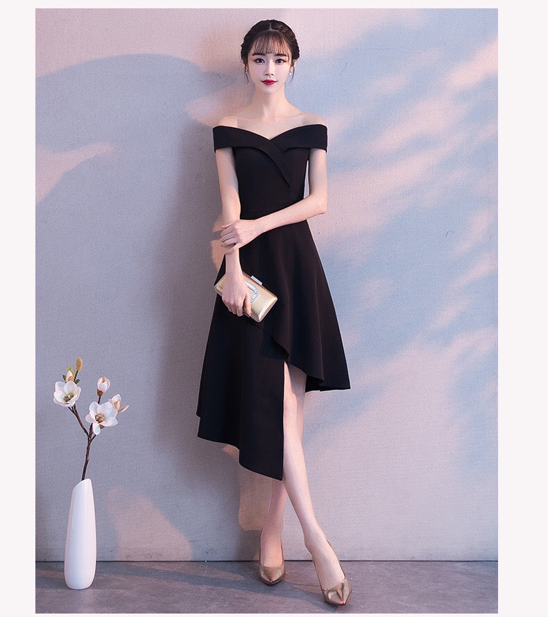 White Little Dress 2024 New Off-Shoulder Mid-Length Elegant Fashion Slim Fit Host Party Gathering Annual Meeting