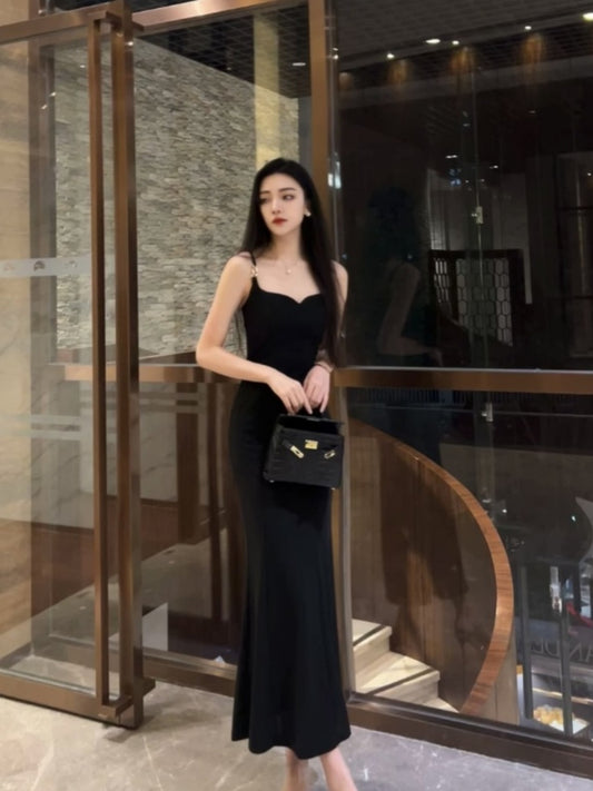 Light Luxury French Style Temperament Sling Dress 2024 New Sexy Cinched Bodycon Hip Bag Banquet Evening Dress Dress