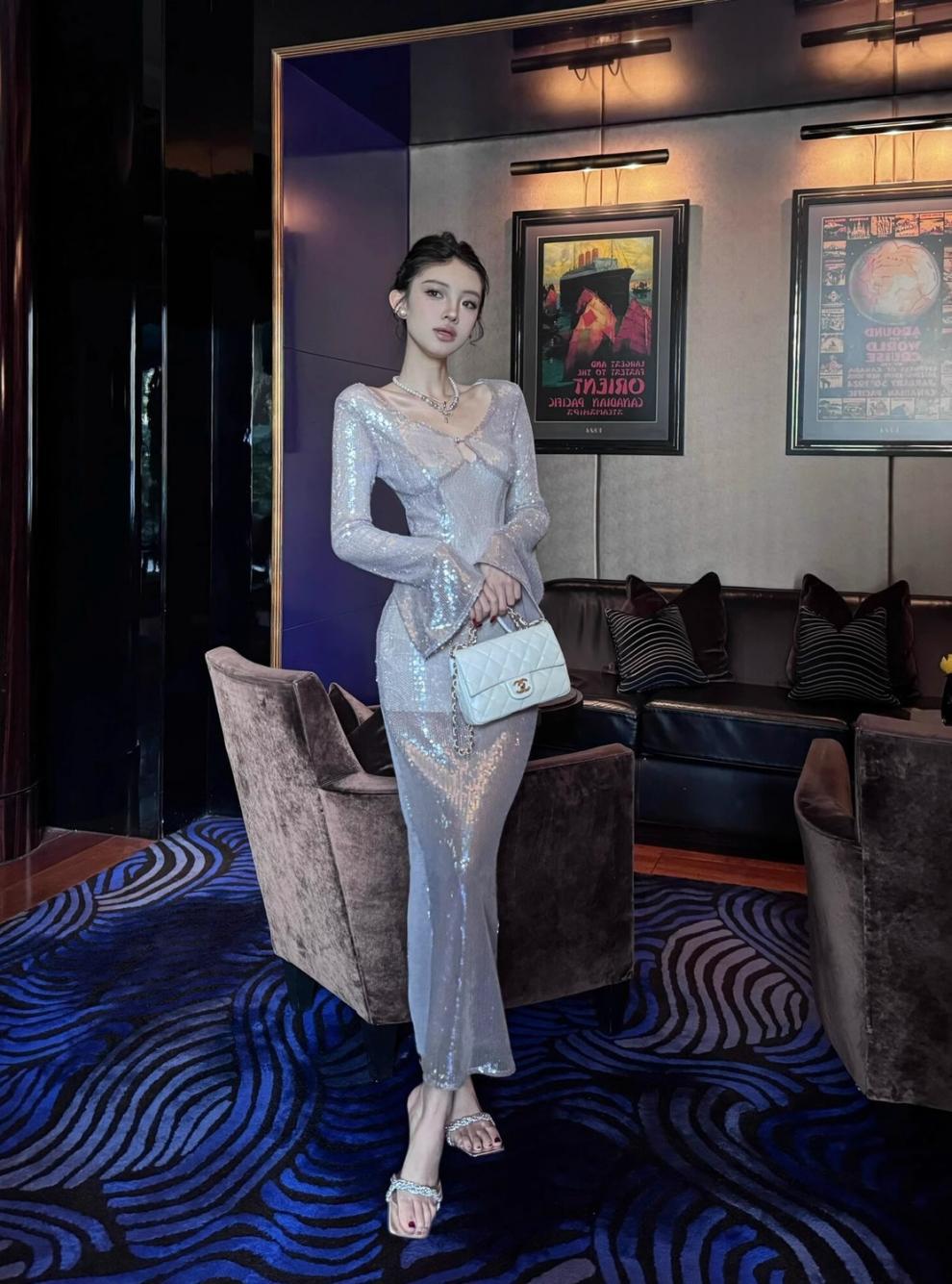 European and American Style Hollow Design Sense Sequins Dress 2024 Spring and Autumn New High Sense Niche Socialite French Sexy