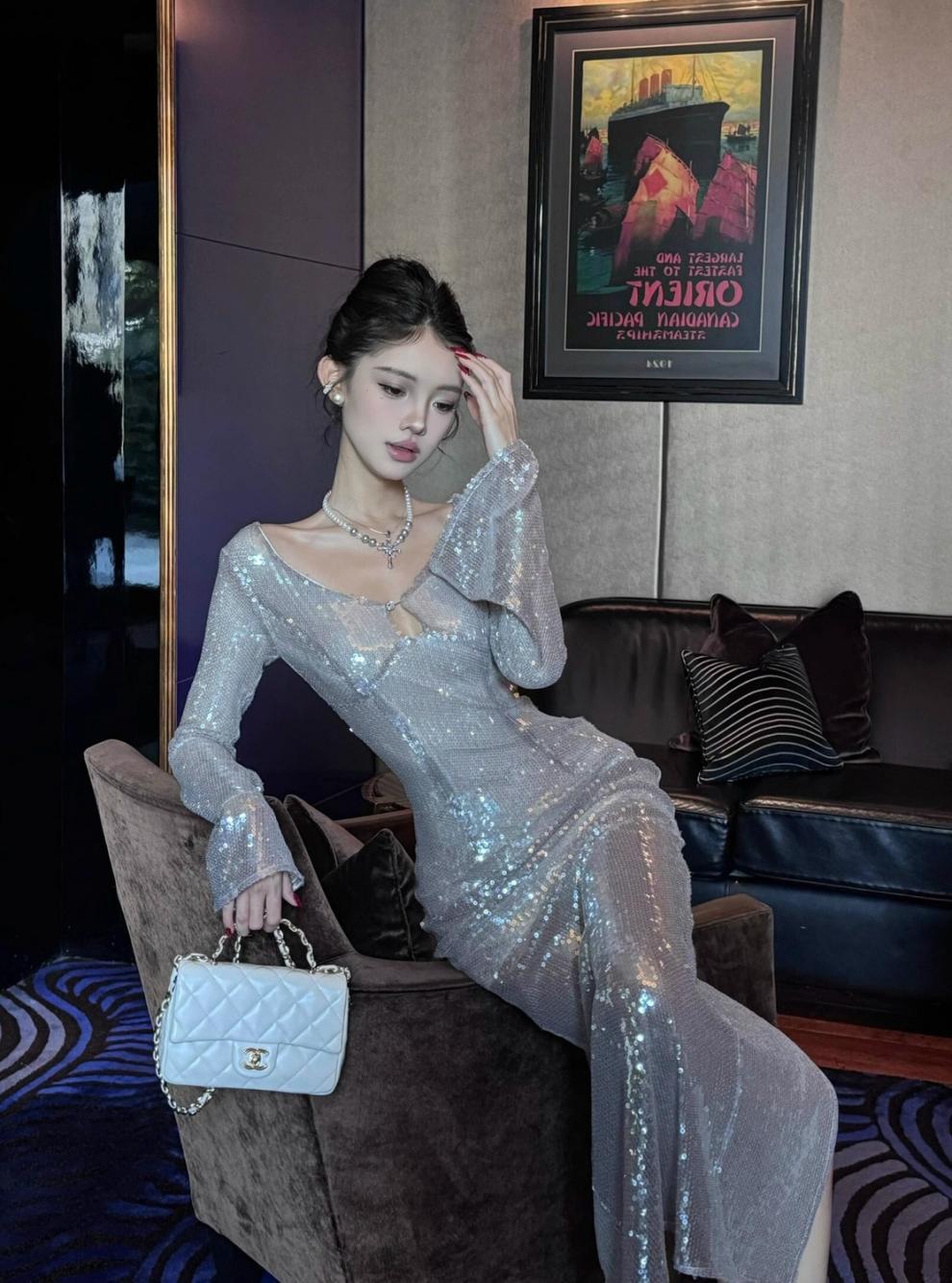 European and American Style Hollow Design Sense Sequins Dress 2024 Spring and Autumn New High Sense Niche Socialite French Sexy