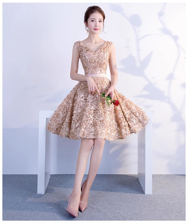 Banquet Dress Short 2024 New Slim-Fit Double Shoulder Champagne Birthday Party Graduation Bridesmaid Evening Dress Autumn