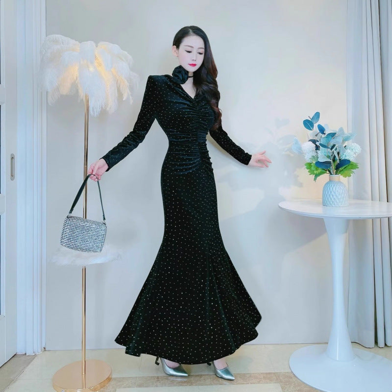 Autumn and Winter Slimming Women's Slimming Velvet Dress Warm Rhinestone Pleated Waist Tight Hip Bag Fishtail Dress Tide