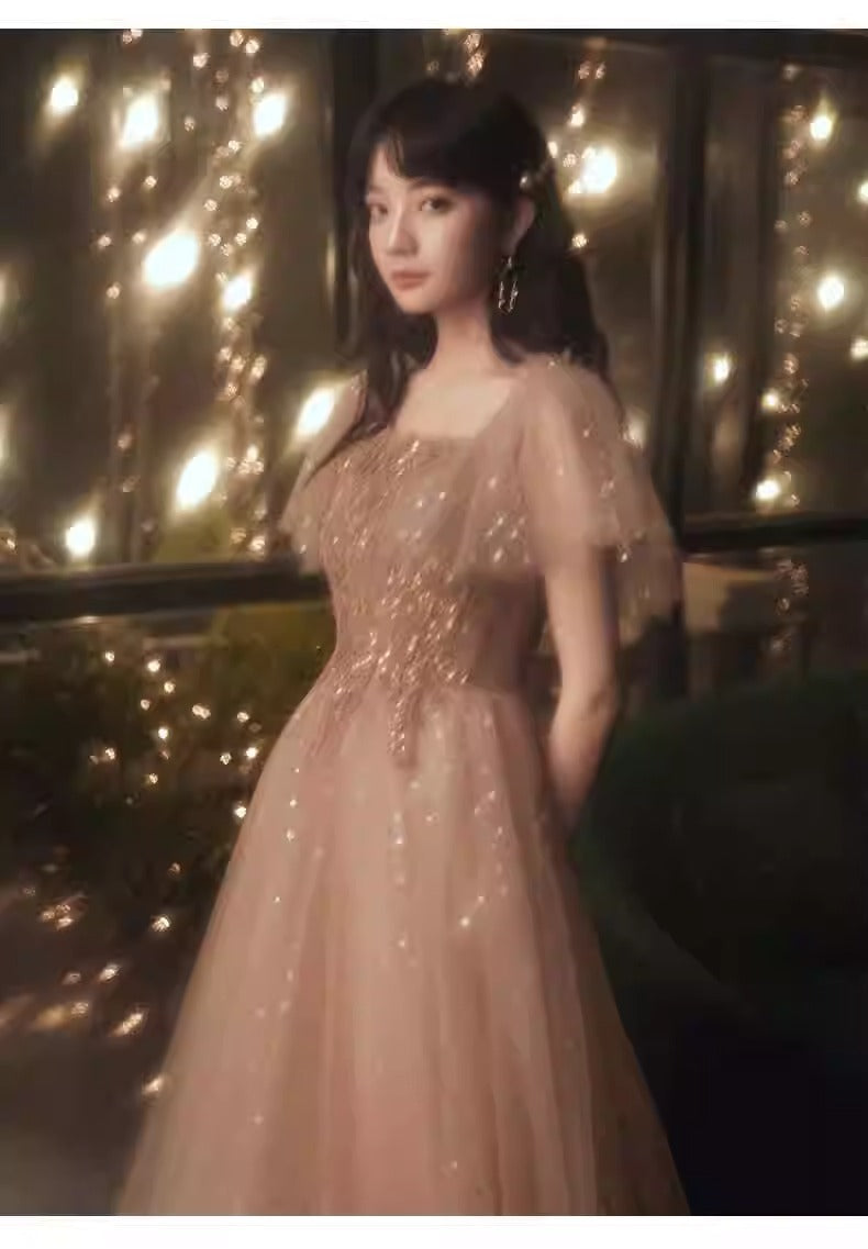 Gray Evening Dress for Women 2024 New High-End Banquet Fairy Temperament Birthday Vocal Music Art Test Dress Light Luxury Minority