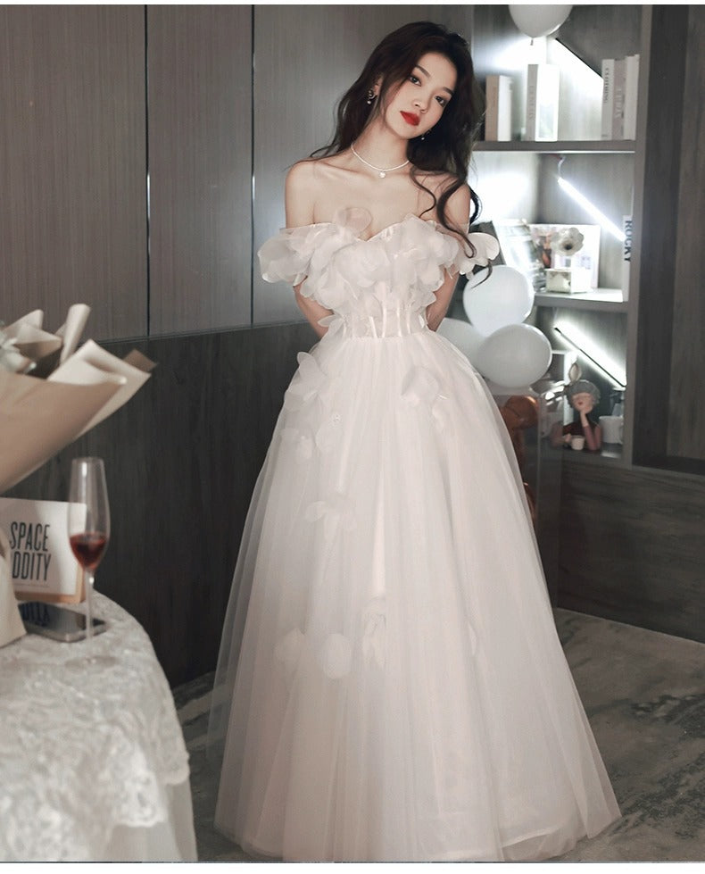 White Evening Dress Women's French Style High Sense Birthday Adult Wedding Dress Princess on the Run High-End Affordable Luxury Niche Host