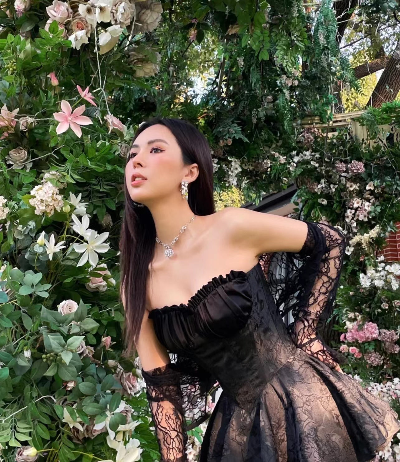 French Style Retro Elegant Tube Top Dress 2024 New Autumn and Winter Gentle Sexy Nightclub Scheming Dinner Suit
