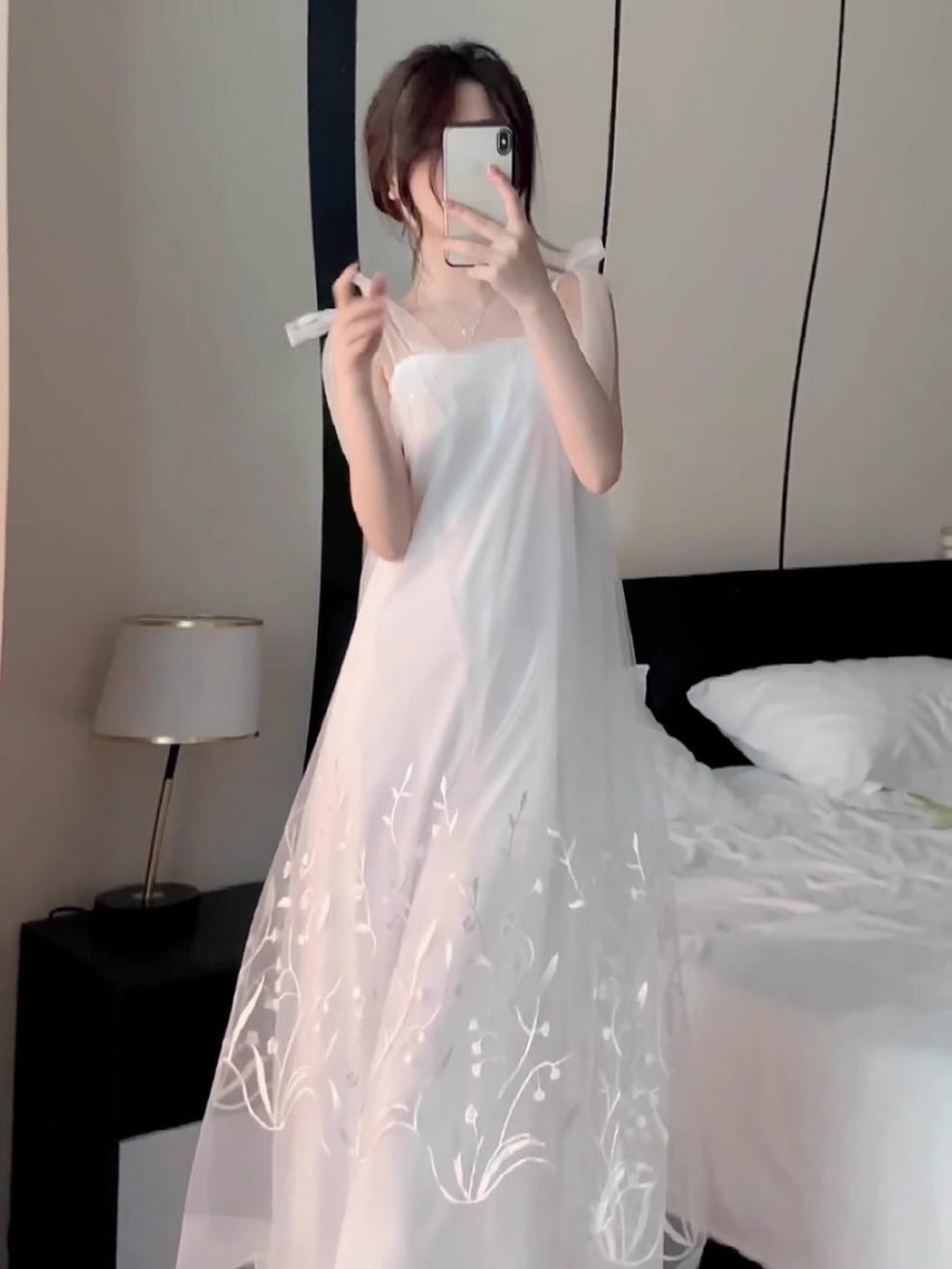 Streamer French Wedding Morning Gowns Female Bride High-End Sense Niche White Light Yarn Wedding Pajamas Morning Shot Dress