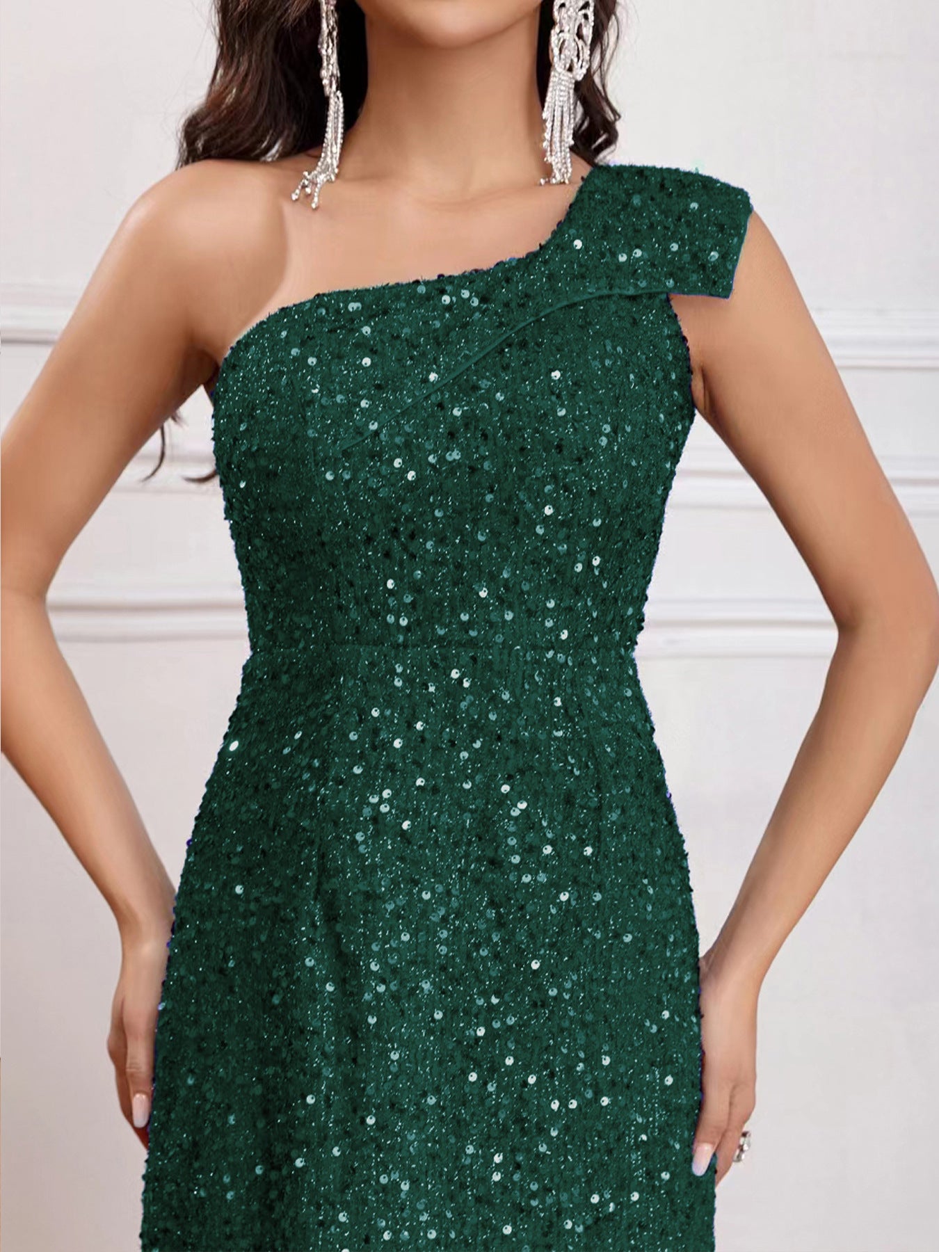 European and American Style New Women's Clothing 2024 Spring Fashionable Sequins Shoulder Sleeveless Split Dress Solid Color Foreign Trade Wholesale