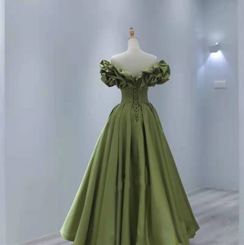 French Evening Dress New Green Princess on the Run Elegant off-the-Shoulder Gown L0320