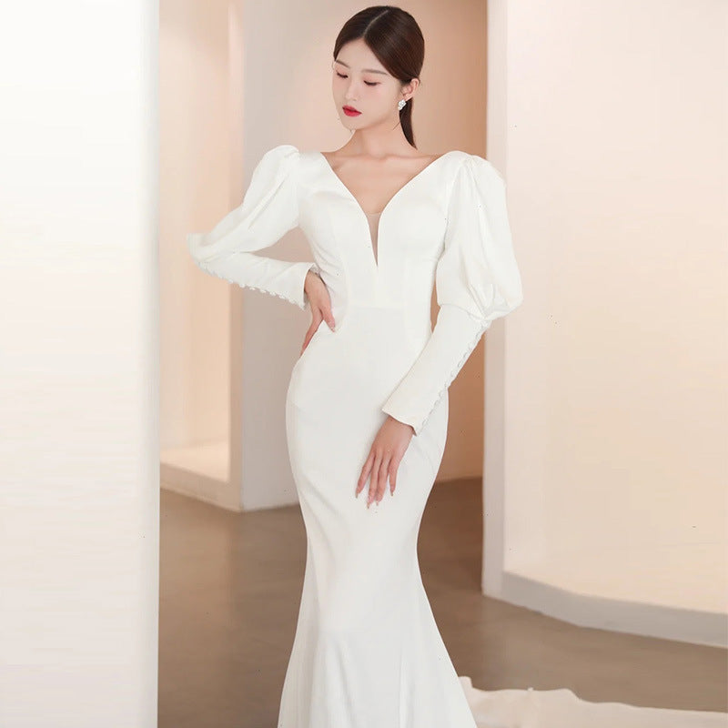 French light wedding dress 2022 new bridal satin fishtail retro going-out yarn long sleeves trailing welcome dress spring/summer