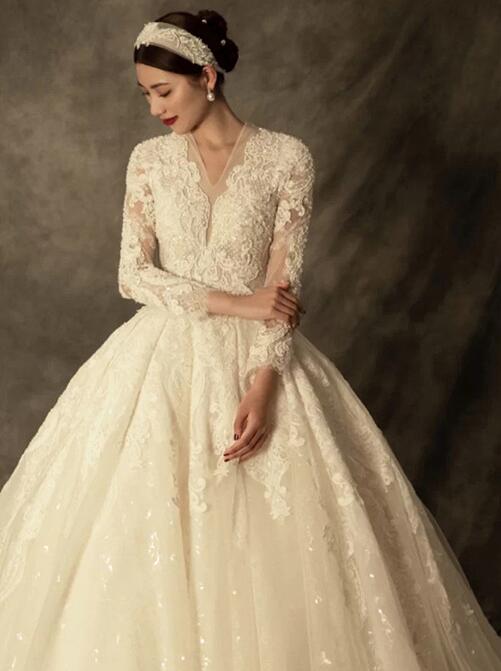 French long-sleeve wedding dress princess 2022 new bride wedding big tail palace wind main yarn wedding dress fall