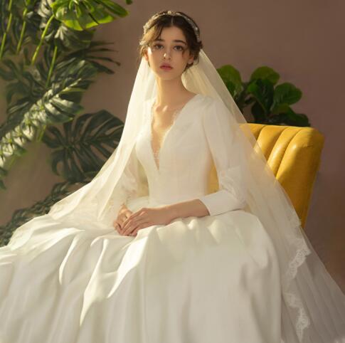 New Spring Heavy Industry French wedding dress vintage Hepburn style main wedding dress