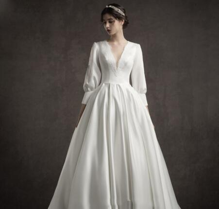 New Spring Heavy Industry French wedding dress vintage Hepburn style main wedding dress