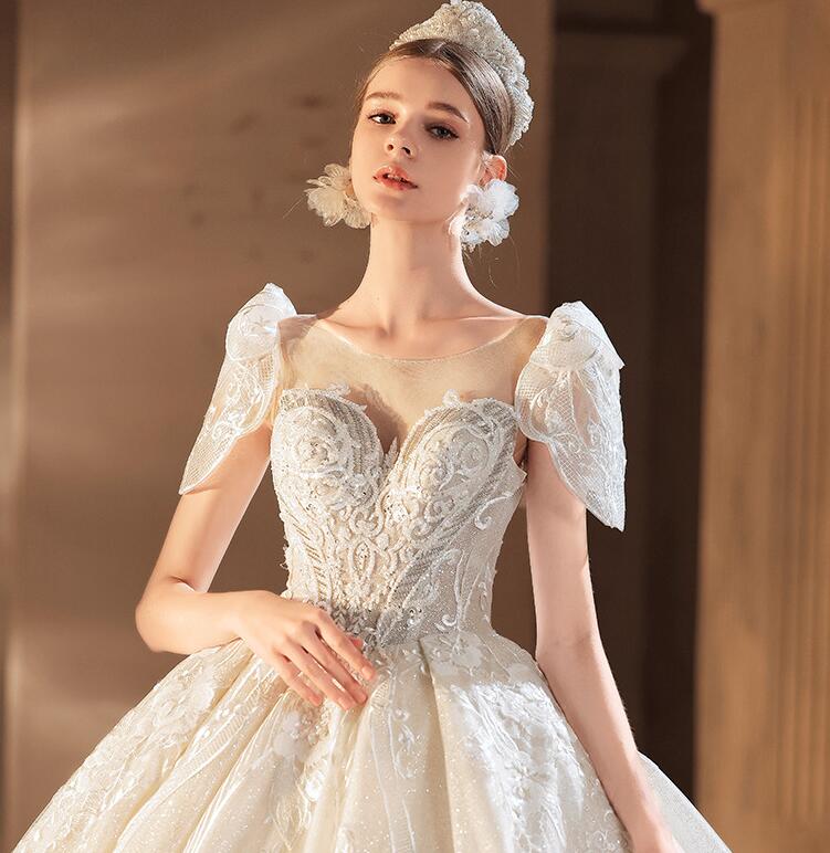 Wedding dress 2022 new summer French palace wind drag tail luxury senior temperament show thin