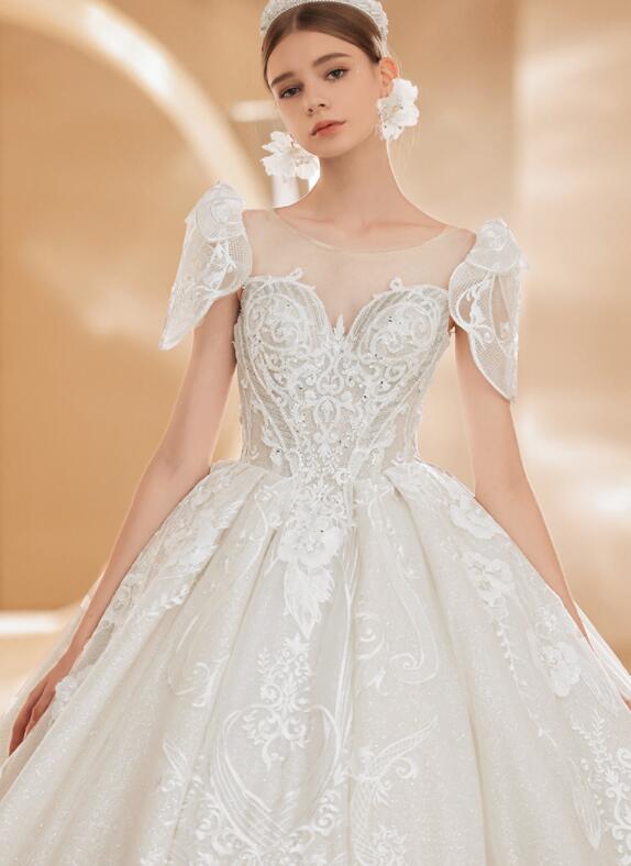 Wedding dress 2022 new summer French palace wind drag tail luxury senior temperament show thin