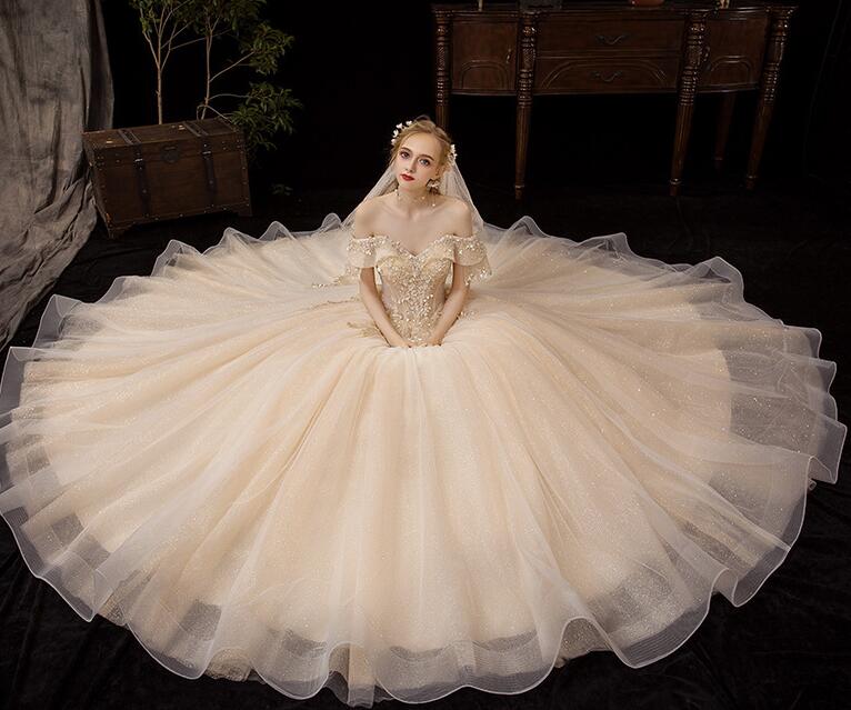 Wedding dress the bride trailing OFF shoulder's super fairy dream