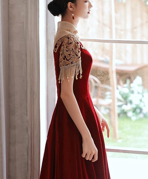 Chinese style cheongsam dress wedding dress wine red dress toasting dress Bride 2022 New Hepburn style red Heavy Industry engagement dress Bride toast dinner