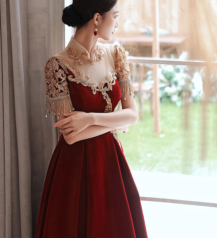 Chinese style cheongsam dress wedding dress wine red dress toasting dress Bride 2022 New Hepburn style red Heavy Industry engagement dress Bride toast dinner