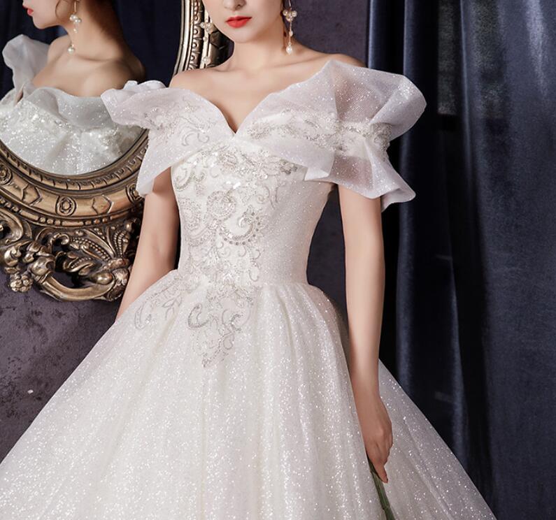 Light wedding dress 2022 New bride champagne super fairy Dream sen temperament a simple shoulder