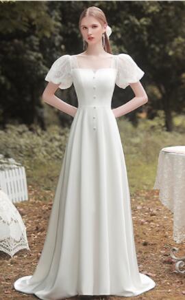 French Light Wedding Dress 2022 New satin simple license registration white little dress