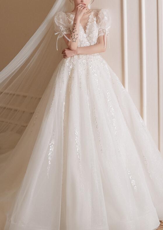 Shinning wedding dress French light wedding dress lace dress fashion new brides drag exhaust quality simple out of the main yarn small slimmer dress spring