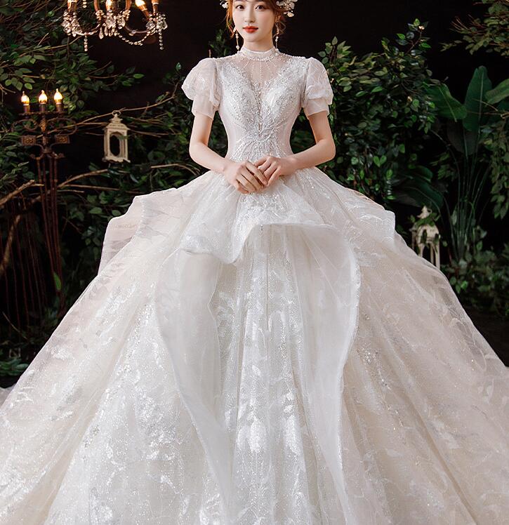 Lace fairy dress princess dress French wedding dress 2022 spring new bride main yarn heavy atmosphere palace princess wind drag wedding dress