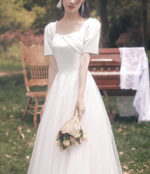 French Light wedding Dress 2022 new satin license registration daily simple simple little dress out