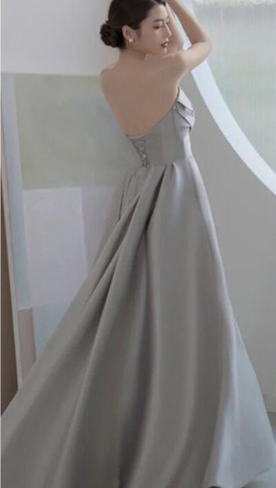 Satin evening dress 2022 new model runway show high-end strapless banquet host grey long dress woman