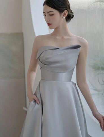 Satin evening dress 2022 new model runway show high-end strapless banquet host grey long dress woman