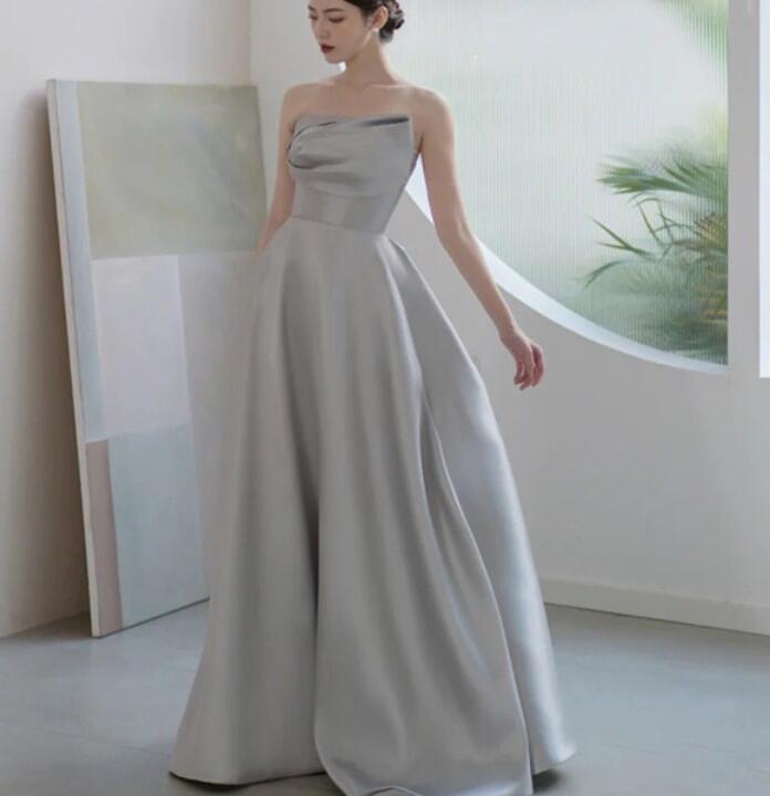 Satin evening dress 2022 new model runway show high-end strapless banquet host grey long dress woman