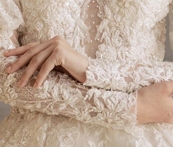 princess dress wedding dress lace Vintage French wedding dress 2022 new bride temperament heavy palace wind wedding dress long sleeves spring