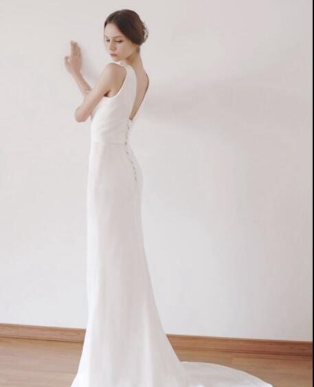 Soft satin texture light wedding dress simple fish tail small tail go out gauze is the bride lawn wedding travel shoot gauze