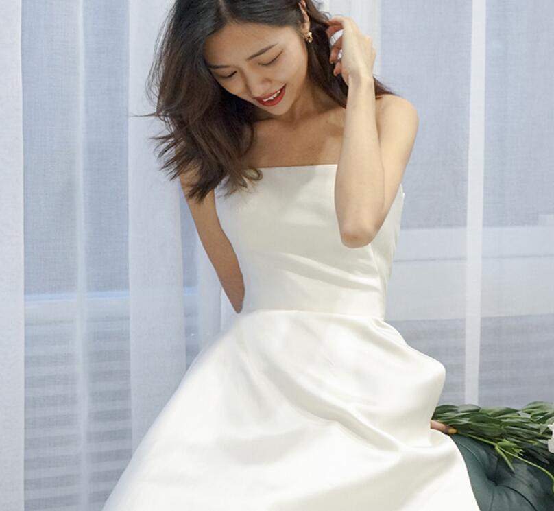 Simple 2022 spring Korean version of the new high waist strapless fantasy princess outdoor shooting wedding dress