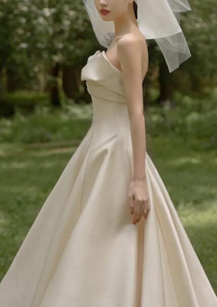 French satin wedding dress 2022 new spring sen department light wedding dress out gauze photo dress women