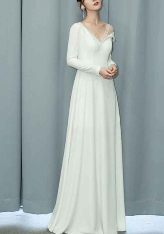 The French light wedding dress is Hepburn simple out gauze retro one shoulder party dress women satin travel patted light wedding dress