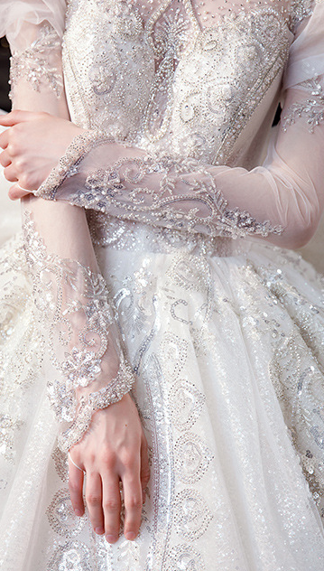 Wedding dress 2022 New spring bride palace style long sleeve French bubble sleeve heavy industry fairy wedding dress