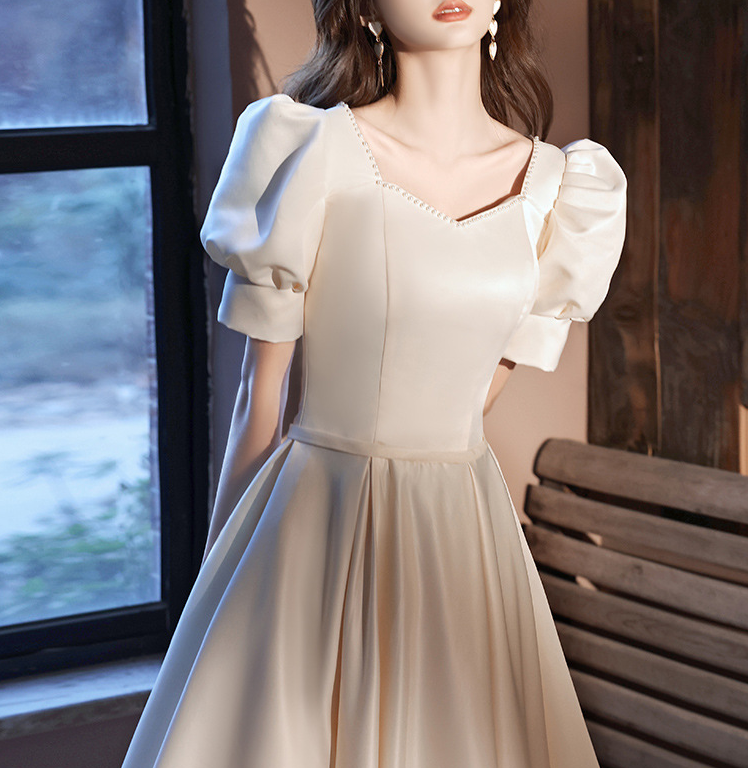 Evening dress winter new champagne princess temperament socialite banquet dress usually can wear a skirt