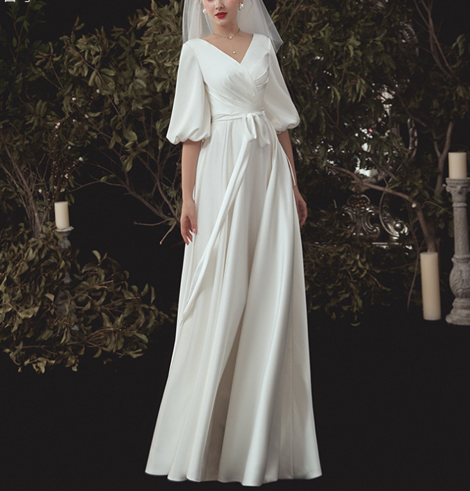 Wedding dress 2022 The new bridal gown is super fairy dream simple long sleeve satin cover arm tail