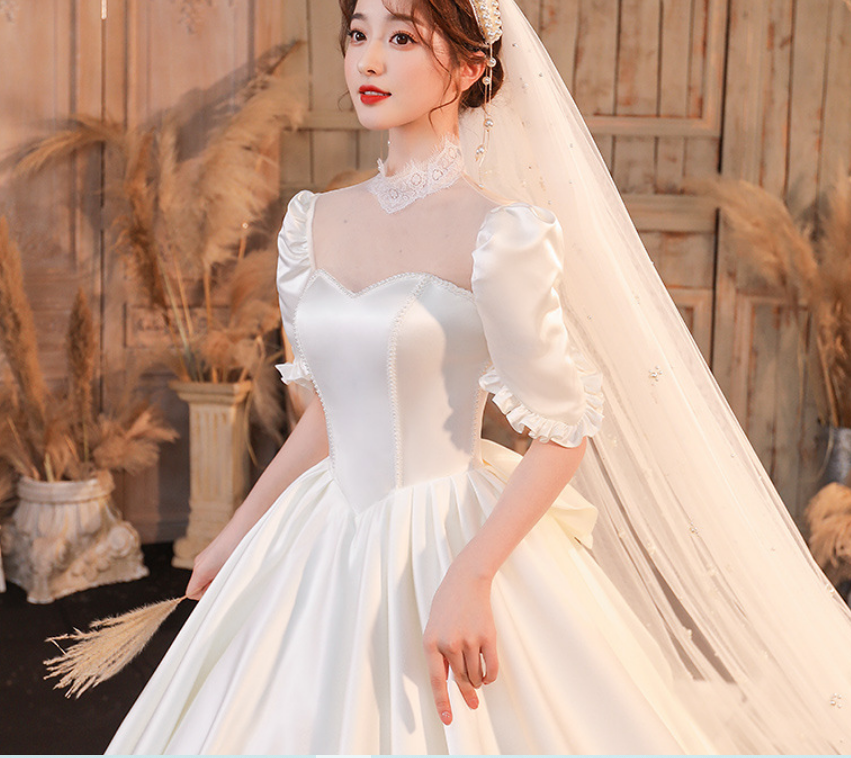 Satin dress evening dress Vintage satin master wedding dress 2022 New spring temperament simple atmosphere covered thick arms big tail bridal wedding dress