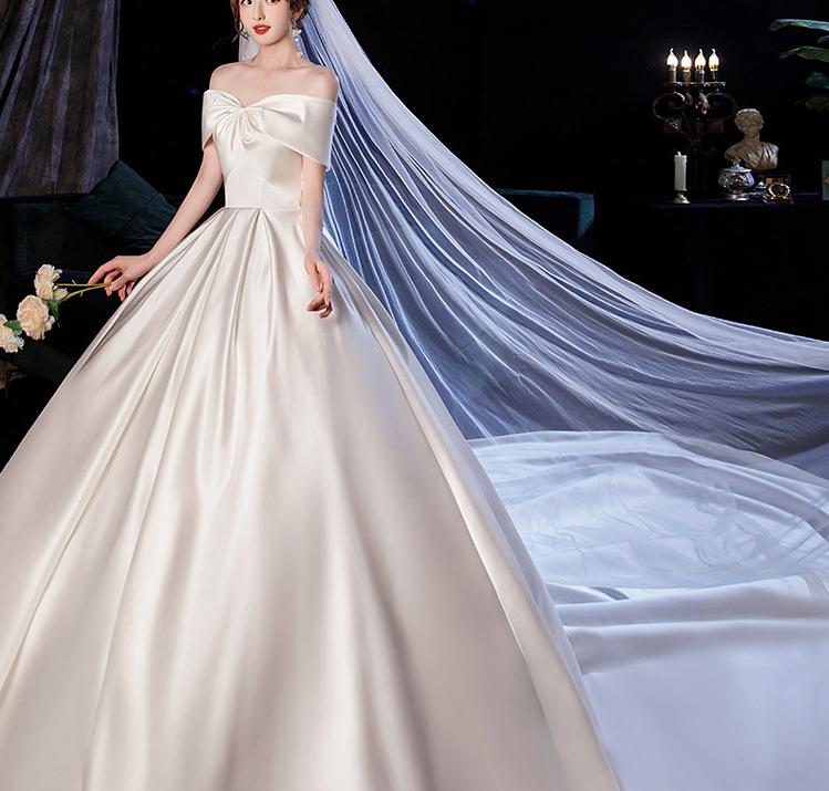 European and American one shoulder wedding dress bride 2022 new foreign trade temperament large trailing satin simple atmosphere ceremony wedding