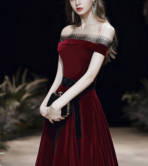 Wine red bride toast dress 2022 new European and American one shoulder spring and summer foreign trade evening dress skirt femininity